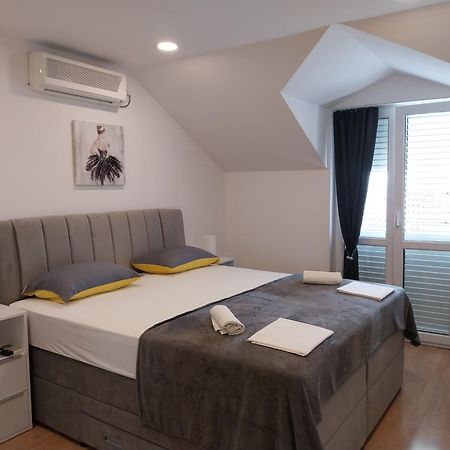 Apartments Rose Loboja Makarska Dış mekan fotoğraf