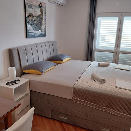 Apartments Rose Loboja Makarska Dış mekan fotoğraf