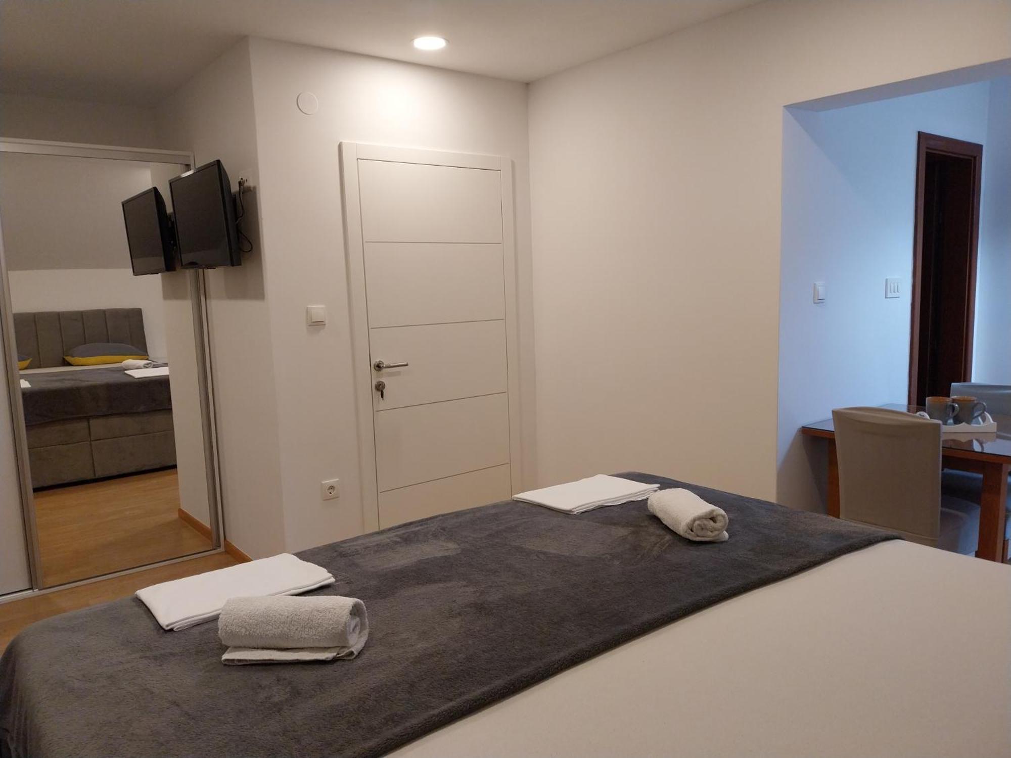 Apartments Rose Loboja Makarska Dış mekan fotoğraf