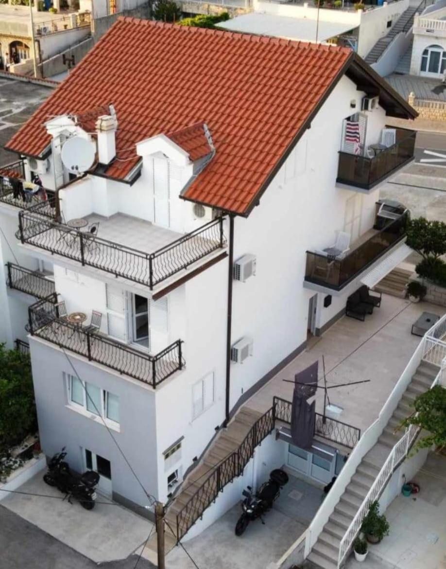 Apartments Rose Loboja Makarska Dış mekan fotoğraf